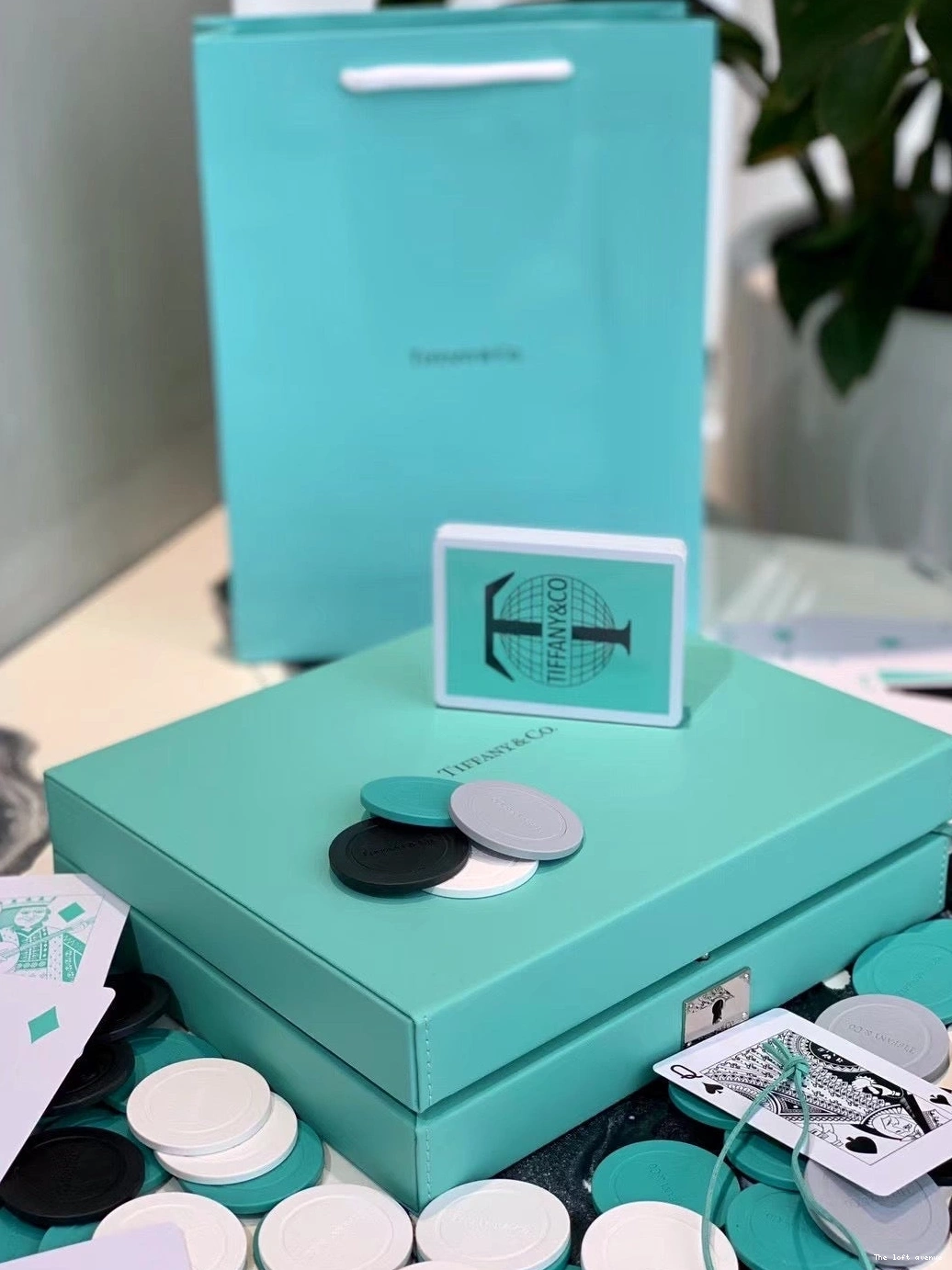 TIFFANY CO POKER SET & 0729